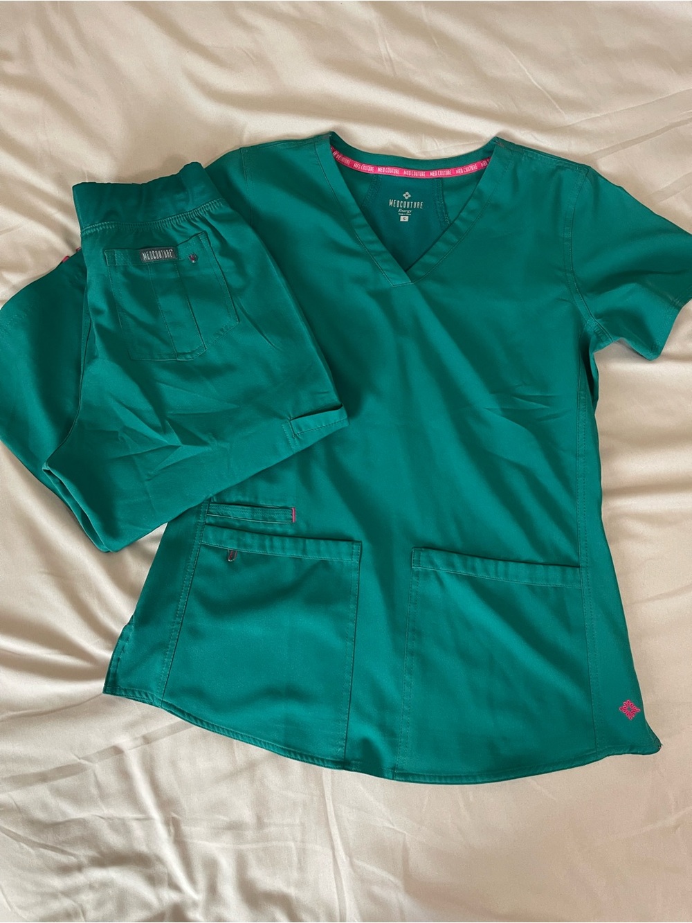 Med Couture Teal V-Neck Kids Scrub Top and Shorts